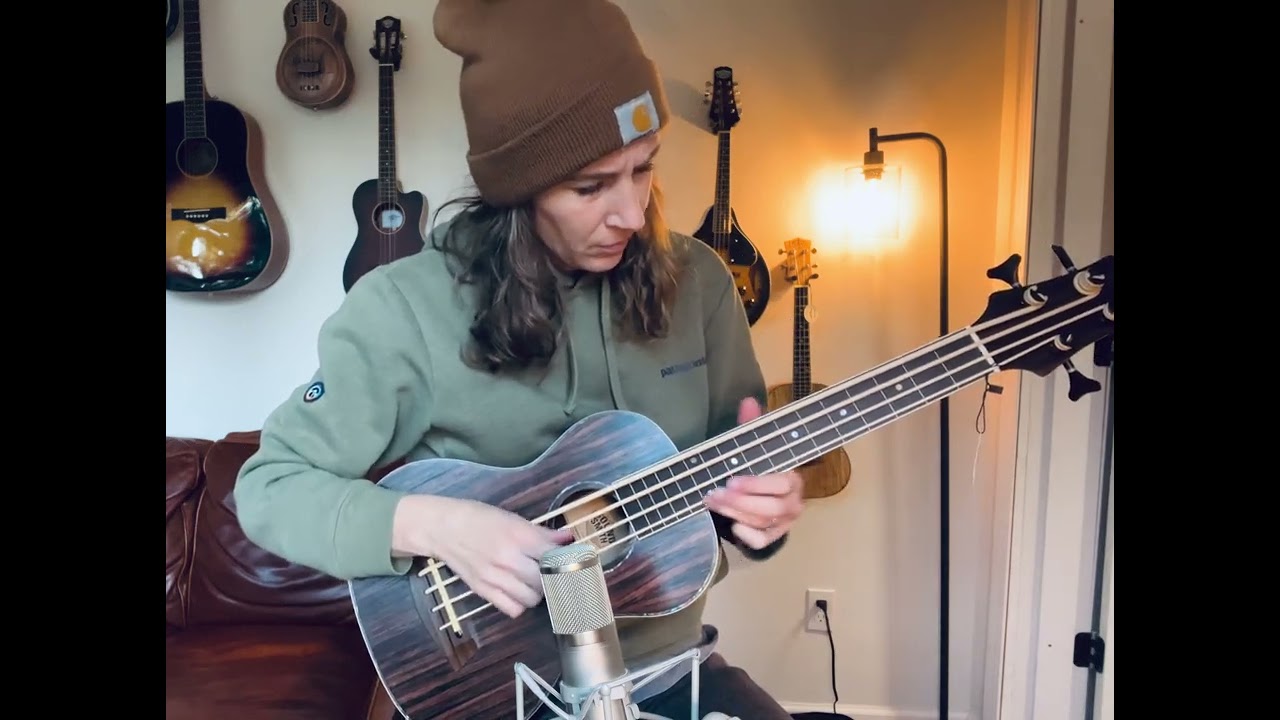 Sound Smith Ebony Ukulele Bass (Acoustic/Electric)