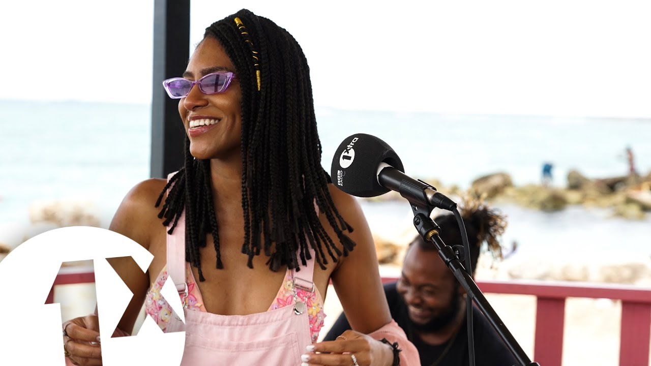 Naomi Cowan live at Hellshire Beach (1Xtra in Jamaica 2019)