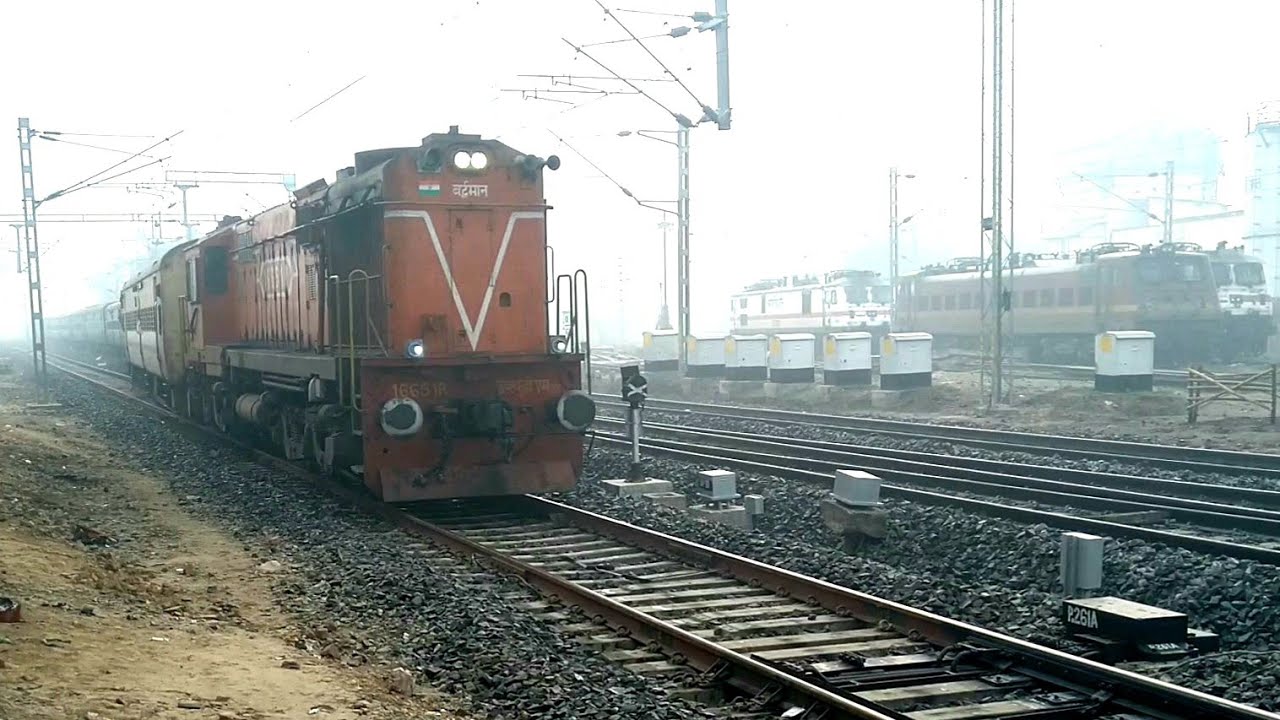 Track Changing of Sealdah Varanasi Express with Utkrist Rake hauled by Orange WDM3A Loco
