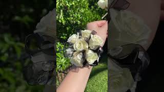 Prom corsage & boutonnière 🖤