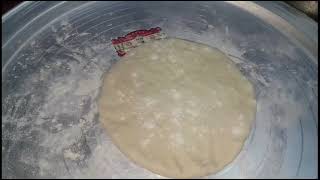 طريقة عمل البيتزا بالسجق من مطبخ سمسمة