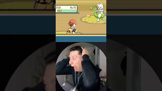 Shiny Mewtwo después de solo 305 soft resets en Pokémon Rojo Fuego 💚🤍 #pokemon #shinypokemon