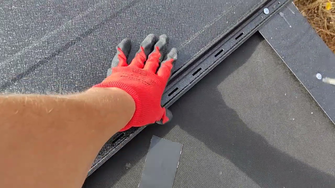 How to install metal roof panels (Part 1/3) on a Metal/Steel frame Tiny House on Wheels