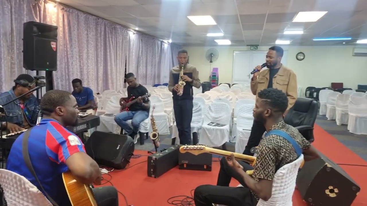 Mosakoli mojo vs frere seth mulumba 