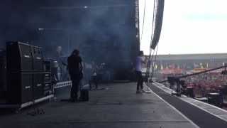 Hadouken - Mic Check (Reading Festival 2013)