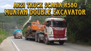 AKSI TRUCK SCANIA R580 Muatan Dua Excavator Alat Berat, Melintasi Jalur Extreme