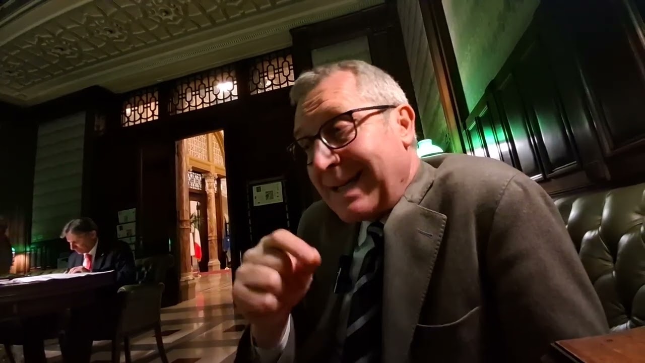 Manovra: l'Odg Conte sulle armi: intervista a Benedetto Della Vedova 