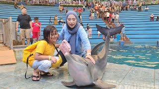 TAMAN SAFARI INDONESIA, PRIGEN - PART 2: NYOBAIN PERMAINAN, RUMAH HANTU, DOLPHIN SHOW! #tamansafari