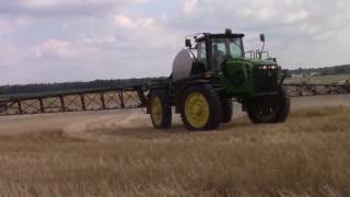John Deere 4930 Sprayer