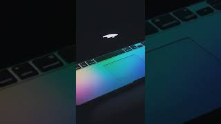 Почему Apple убрала светящееся  в MacBook?