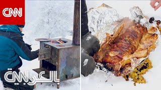 طبخ الكبسة السعودية على جبال تركيا وسط الثلوج