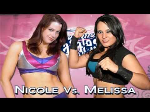 Une Canadian Ninja  NCW Femmes Fatales: Nicole Mat...