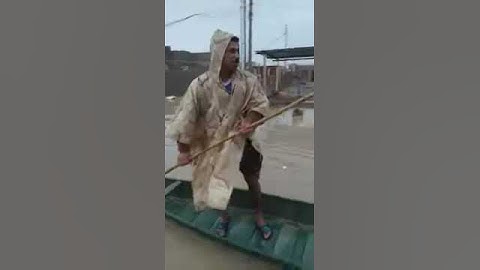 الفيضانات في العراق رايح يشتري خبز😂😂😂