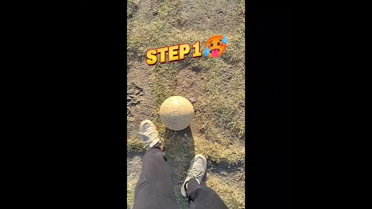 BEST DRIBBLING FOOTBALL SKILL🤩#shorts #viralshort #trendingshorts #football #skills #sports