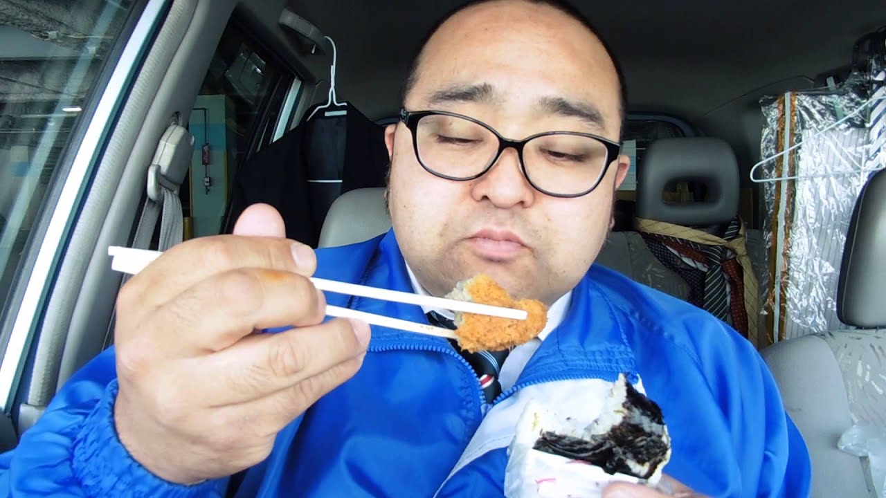 カツカレーサンド　おにぎり　メンチカツ　クリームコロッケ