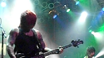 Falling In Reverse Not Good Enough For Truth In Cliche Live (2011 NEW)