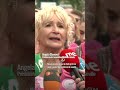 Espagne: forte mobilisation après des retards de dépistage du cancer du sein #rtbf #shorts