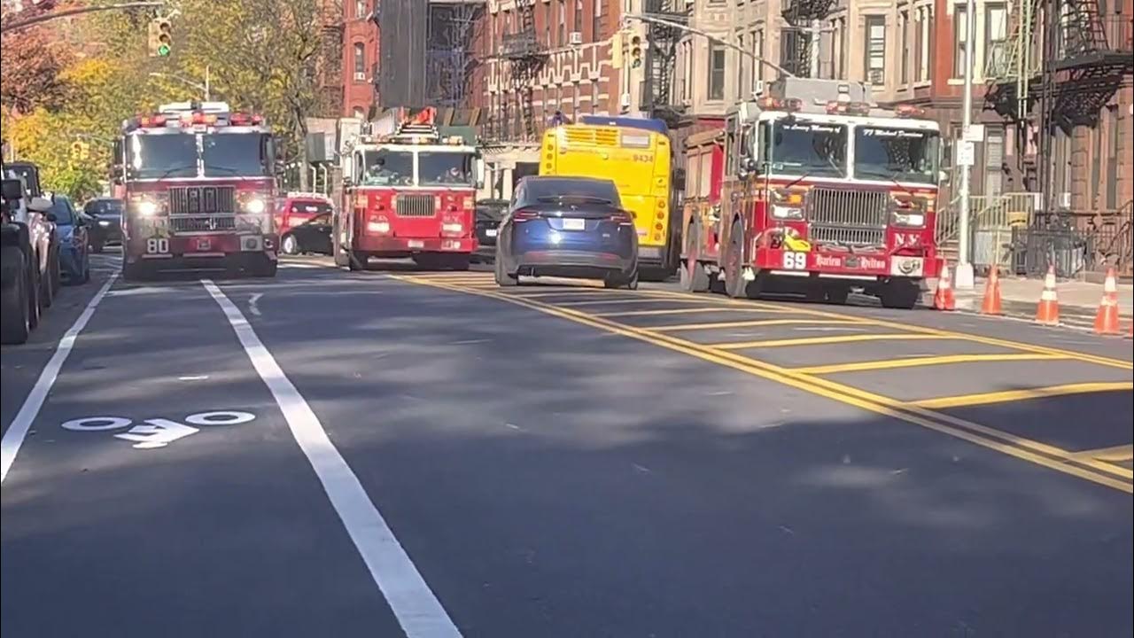 Fdny fast truck ladder 28 (spare) arriving on scene for a 10-77 - YouTube
