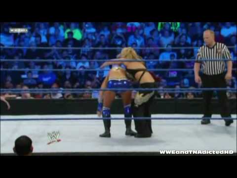 WWE: Beth Phoenix Finisher To Michelle McCool