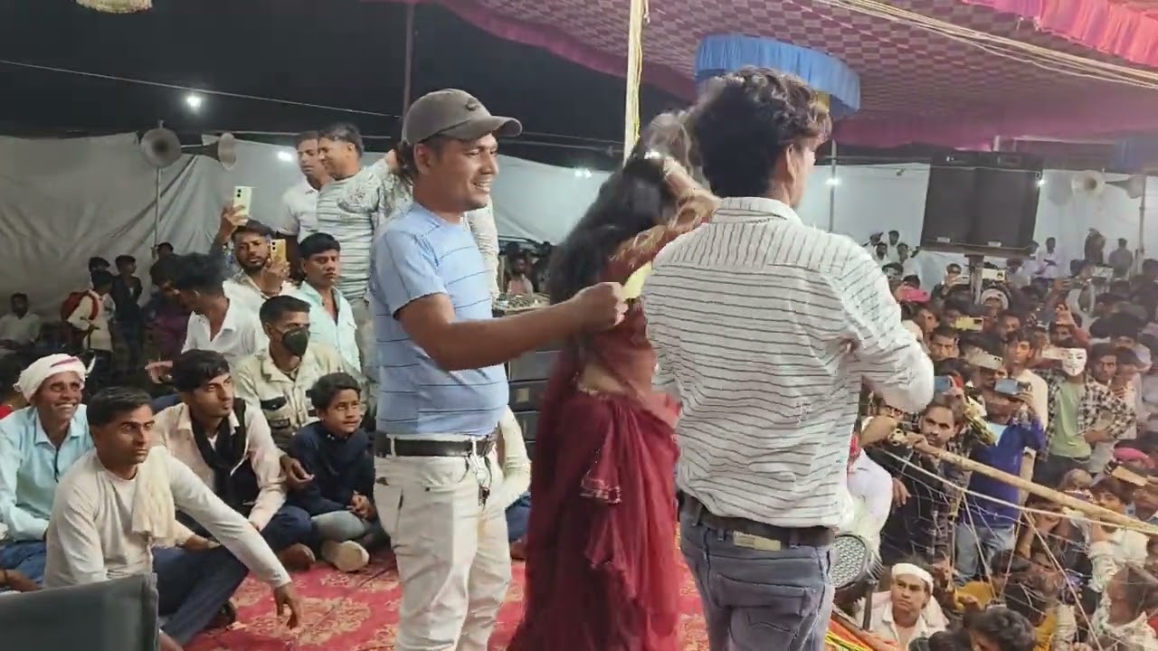 मर गई मर गई री ढोला दर्द ते मर गई रे !! गायक मनीष मस्ताना !! लाईव प्रोग्राम ब्रह्मवाद (बयाना) देखना