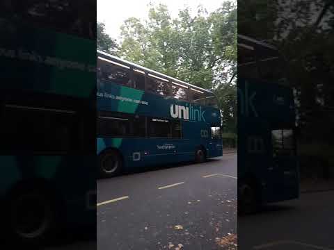 Unilink U2C Departing a Bus Stop