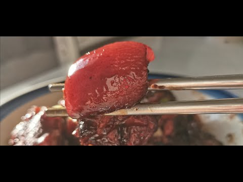 Video: Bagi Peminat Masakan Cina: Daging Babi Dalam Sos Manis Dan Masam