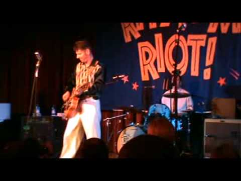 PAUL PATERSON - "VROOM VROOM" LIVE AT THE THE RHYT...