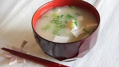 Miso Soup Recipe - Japanese Cooking 101 - Durasi: 3.42. 