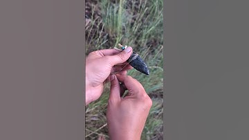 She makes wearable obsidian arrowheads in the woods #flintknapping #bushcraft #outdoorskills #pnw