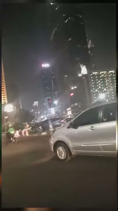 suasana kota jakarta di malam hari,status wa