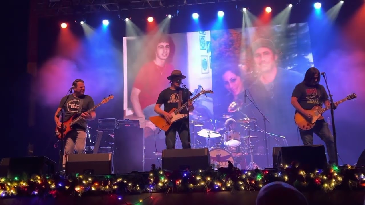 Fuzzbubble - Real World (A Tribute To Brett Rothfeld)