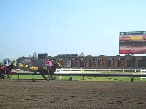 Horse racing at The Big Fresno Fair, 10-17-09, inc...