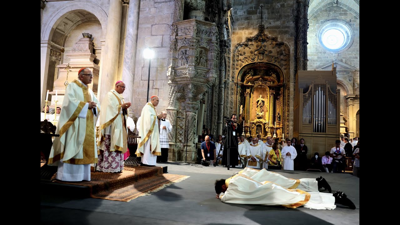 Ordenações Episcopais de D. Nuno Isidro Cordeiro e D. Alexandre Palma - vídeo integral