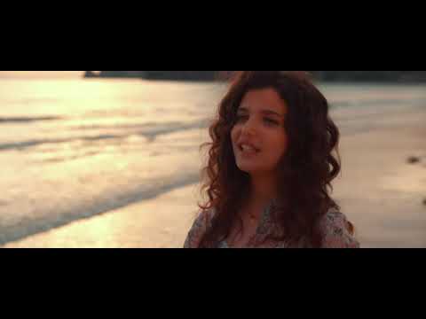 Noa R - Ne t'en va pas (clip officiel)