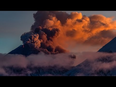 Вулкан Ключевской выбросил пепел на высоту 6,5 км над уровнем моря в канун Нового года