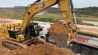 Brand New Caterpillar 352 Excavator Loading Mercedes & MAN Lorries - Interkat SA - 4K