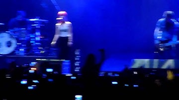 Paramore - The Only Exception - o2 arena - 13/11/10 - [HD]