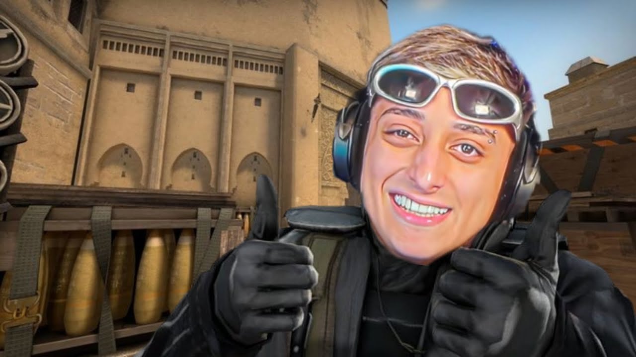 DONA JOGANDO CS COM A TROPA DO GOTI - YouTube