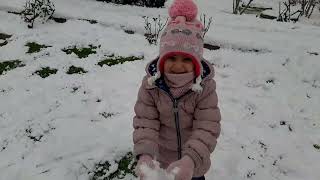 Miranur Dev Kardan Adam Ile Kar Topu Oynadı.