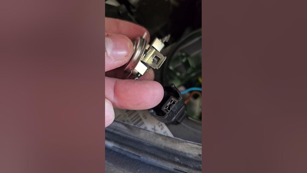 BMW F10 535I LEFT CORNERING LIGHT MALFUNCTION YouTube