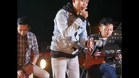 LIVE MUSIC DI CIWIDEY BANDUNG