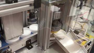 Budget medium Speed Pre Cut Cap Lining Machine