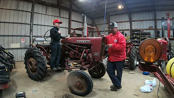 Jaký výkon má Farmall 140A?