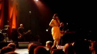 Maria Mena - Cause &amp; effect- Live at Oosterpoort 07-11-2008