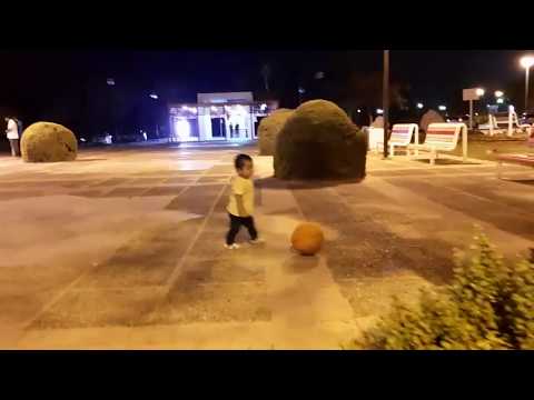 Playing basketball in Al Mamzar Beach Park – Dubai