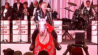 JAN LEWAN SINGS 'SIWY KON' ON A HORSE IN TRUMPS TAJ MAHAL CASINO  RESORT.