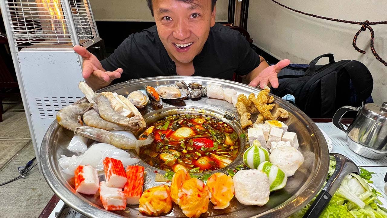 Vietnamese ROASTED WHOLE DUNGENESS CRAB, Garlic Noodles & BEST Vietnamese HOTPOT in San Francisco
