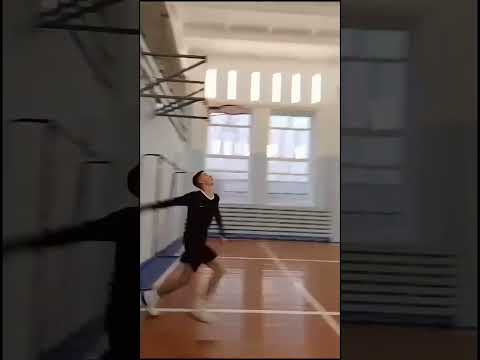 Силовая подача с прыжка #volley #волейбол #volleyball #атака #подача