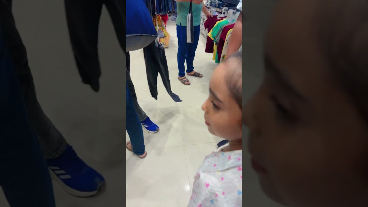 Lift 🛗 me fas gayi gunu😳😢 