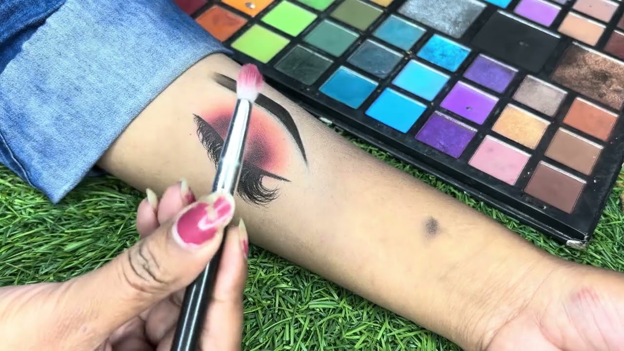 5 Step Of Bridal Eye Makeup || step by step full tutorial on hand 